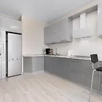 Pearl 44 With Terrace Apartman *
