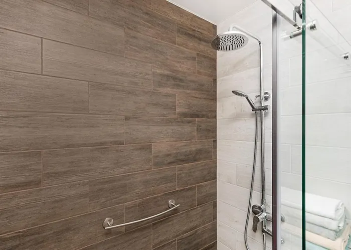 Pearl 44 With Terrace Apartman *