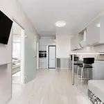 Pearl 44 With Terrace Daire Odessa
